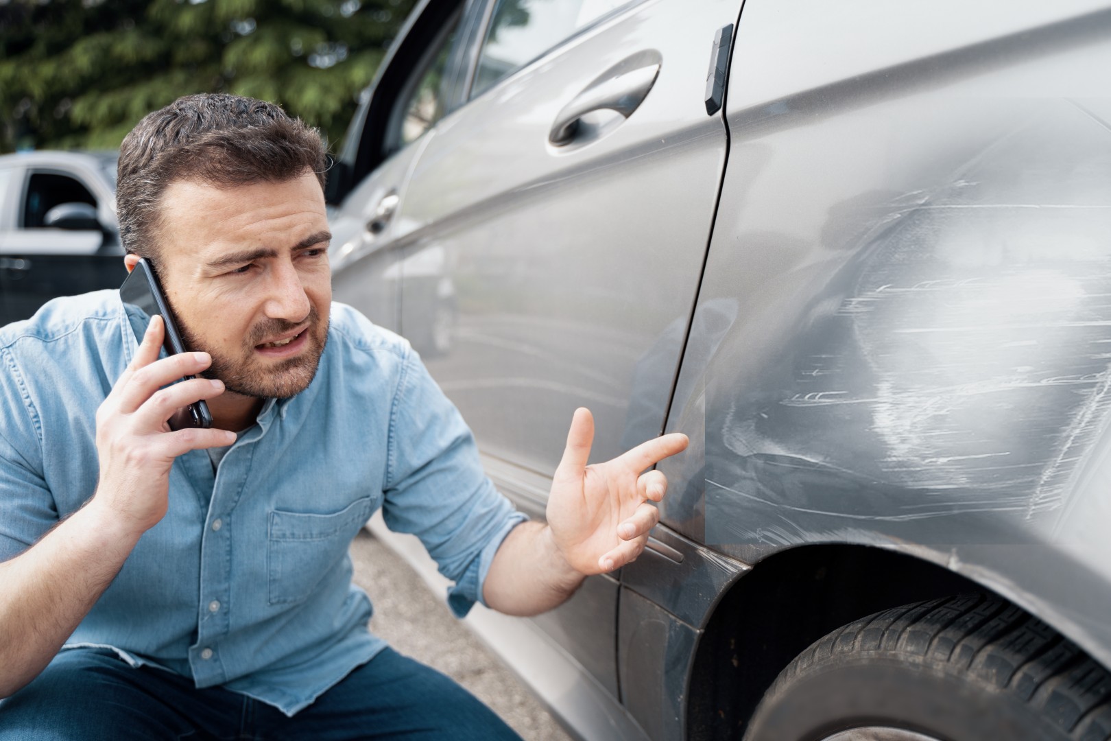 You are currently viewing WATCH OUT FOR THESE COMMON CAUSES OF CAR PAINT DAMAGE