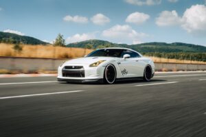 Read more about the article BENEFITS OF USING A NISSAN GT-R APPROVED COLLISION REPAIR CENTER