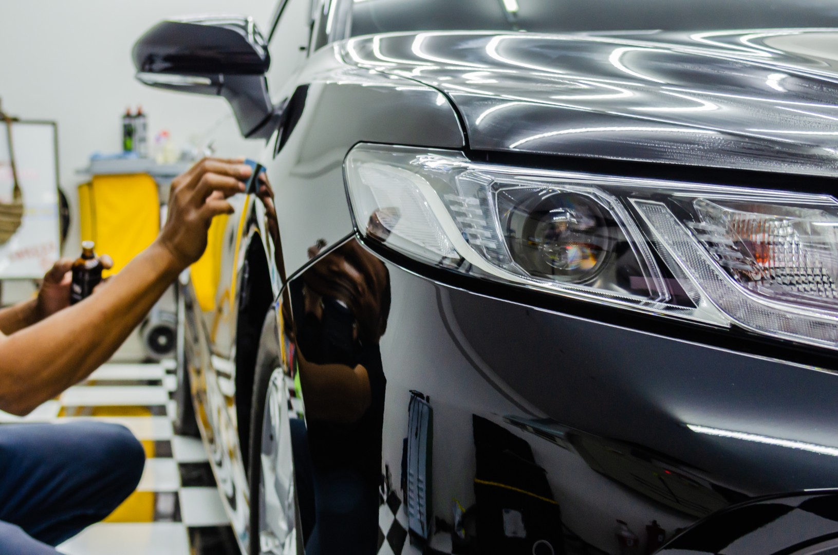 You are currently viewing HERE’S HOW TO AVOID SCRATCHING YOUR CAR